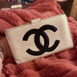 CHANEL Black and White Women's Clutch wallet coin purse